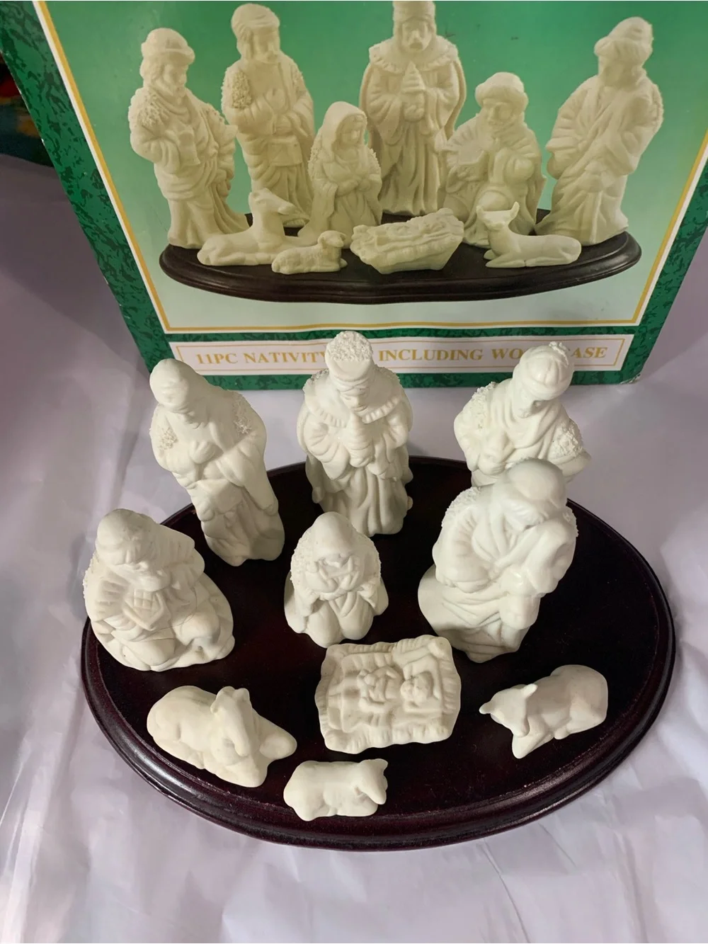 11 Piece Jade Collection World Bazaar Nativity Set with Base